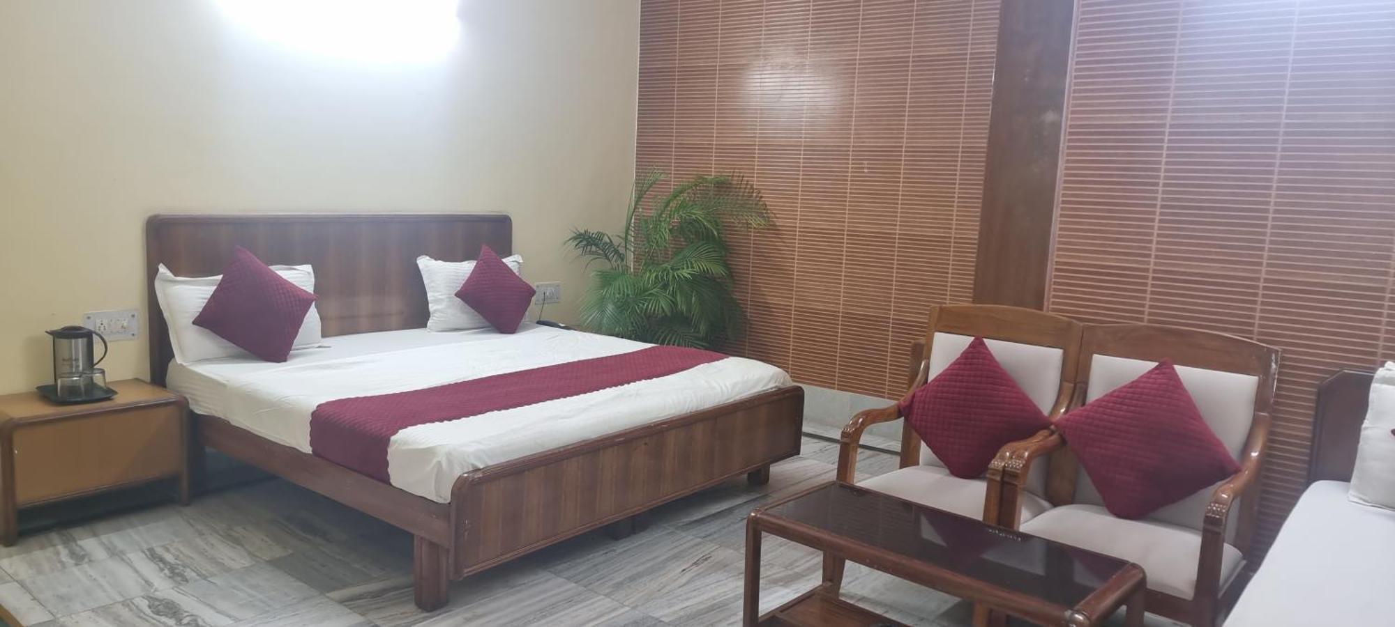 Hotel Har Ki Pauri By Around Stays Haridwār Extérieur photo