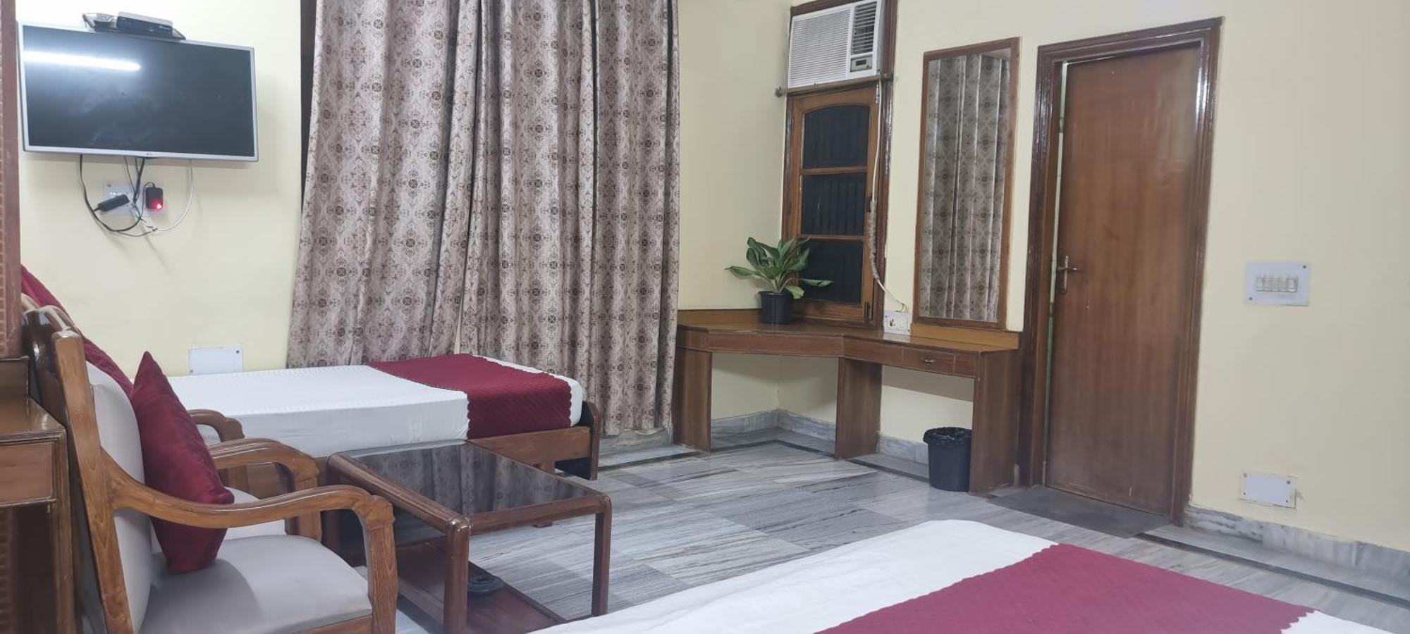 Hotel Har Ki Pauri By Around Stays Haridwār Extérieur photo