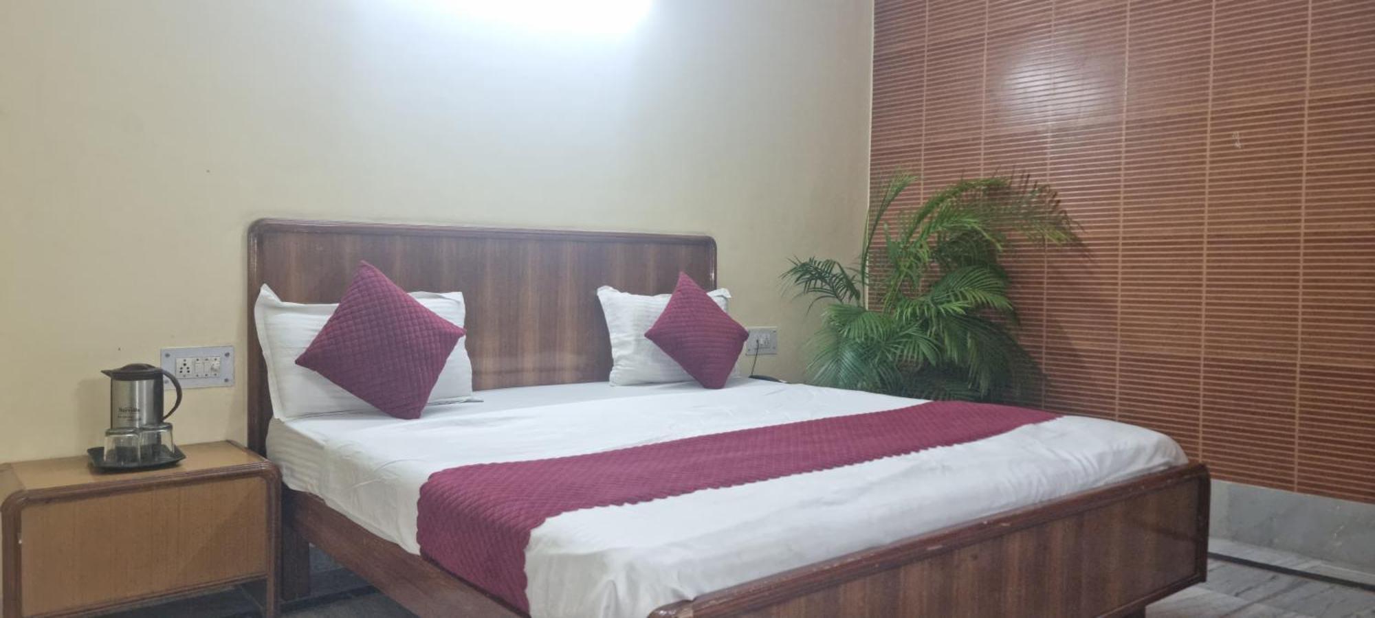 Hotel Har Ki Pauri By Around Stays Haridwār Extérieur photo