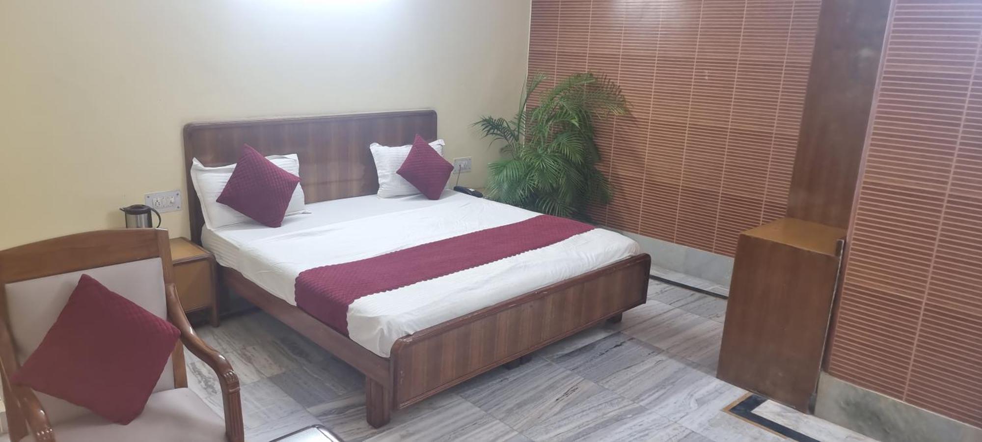 Hotel Har Ki Pauri By Around Stays Haridwār Extérieur photo