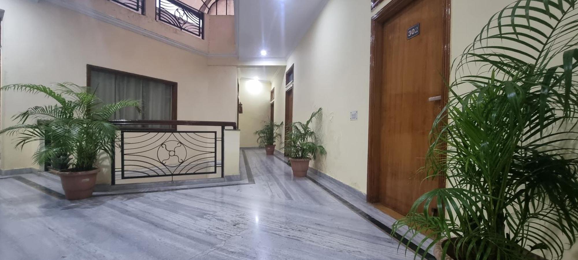 Hotel Har Ki Pauri By Around Stays Haridwār Extérieur photo