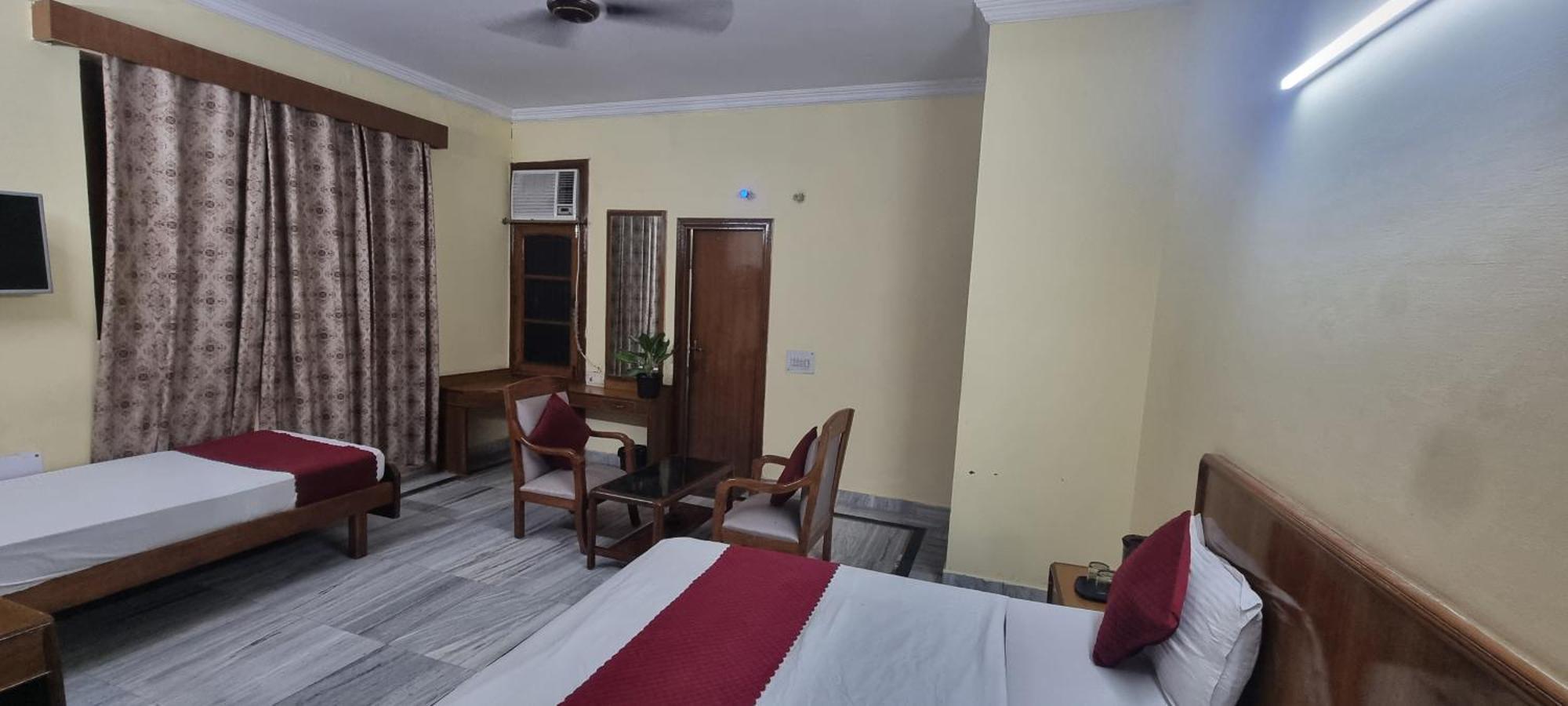 Hotel Har Ki Pauri By Around Stays Haridwār Extérieur photo