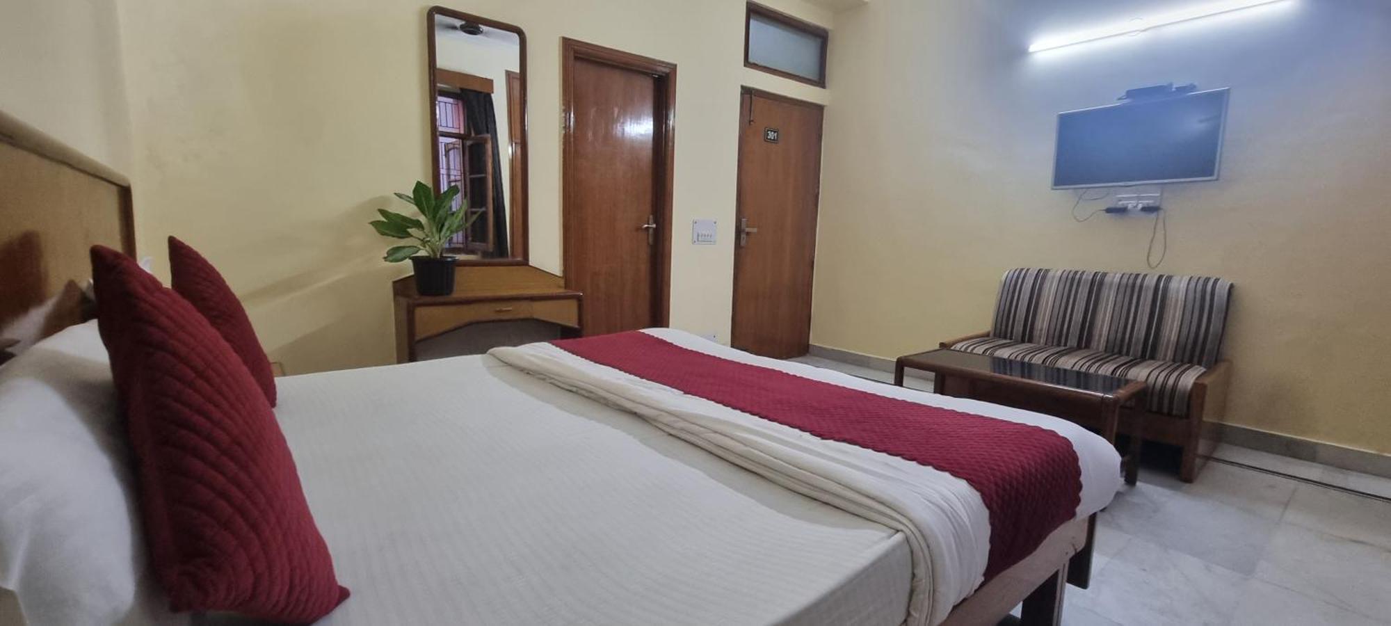 Hotel Har Ki Pauri By Around Stays Haridwār Extérieur photo